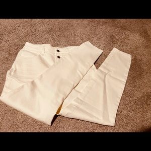 Women’s size 10 Regular Skinny Jeans